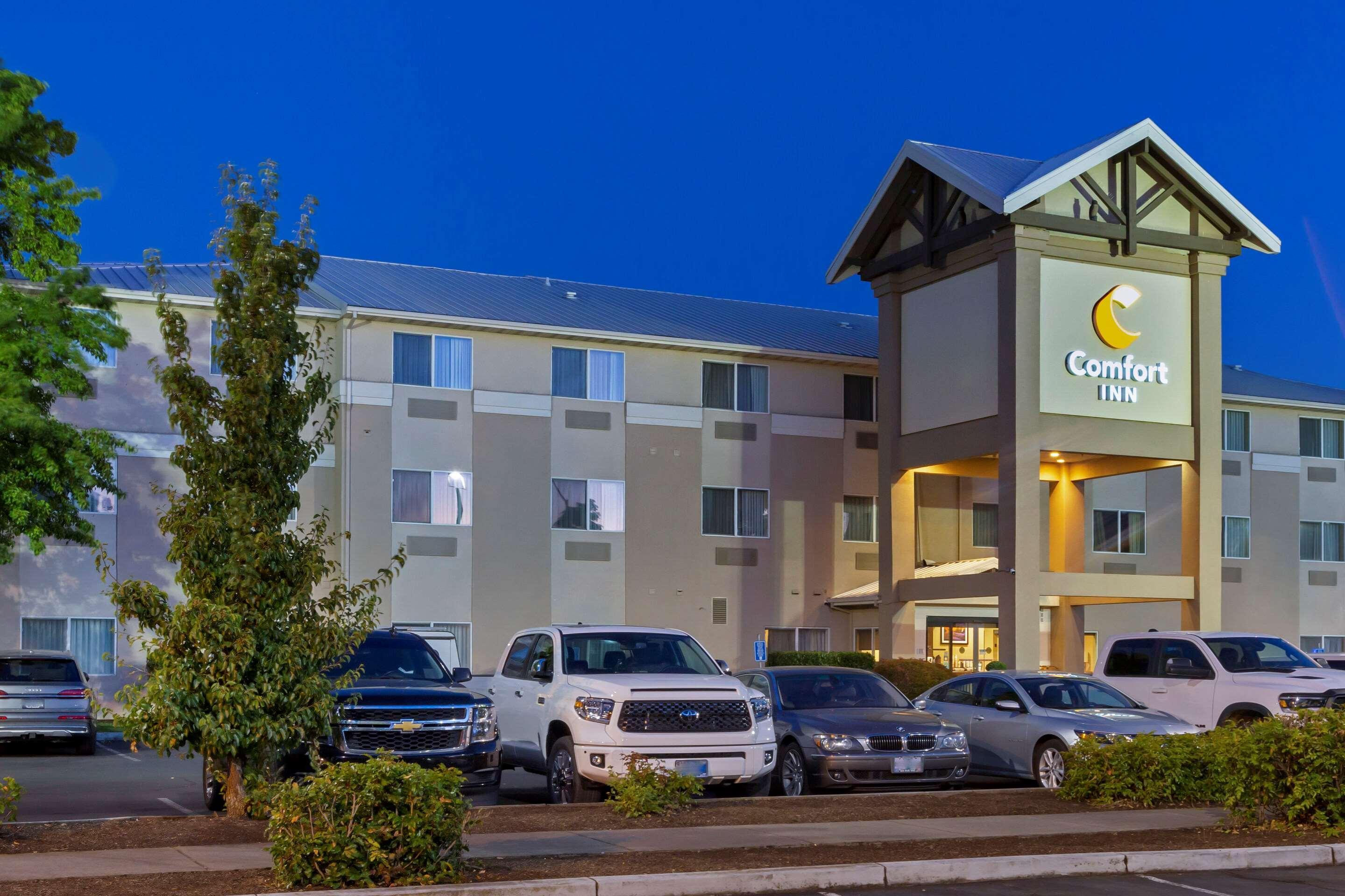 Comfort Inn Medford South Exterior photo