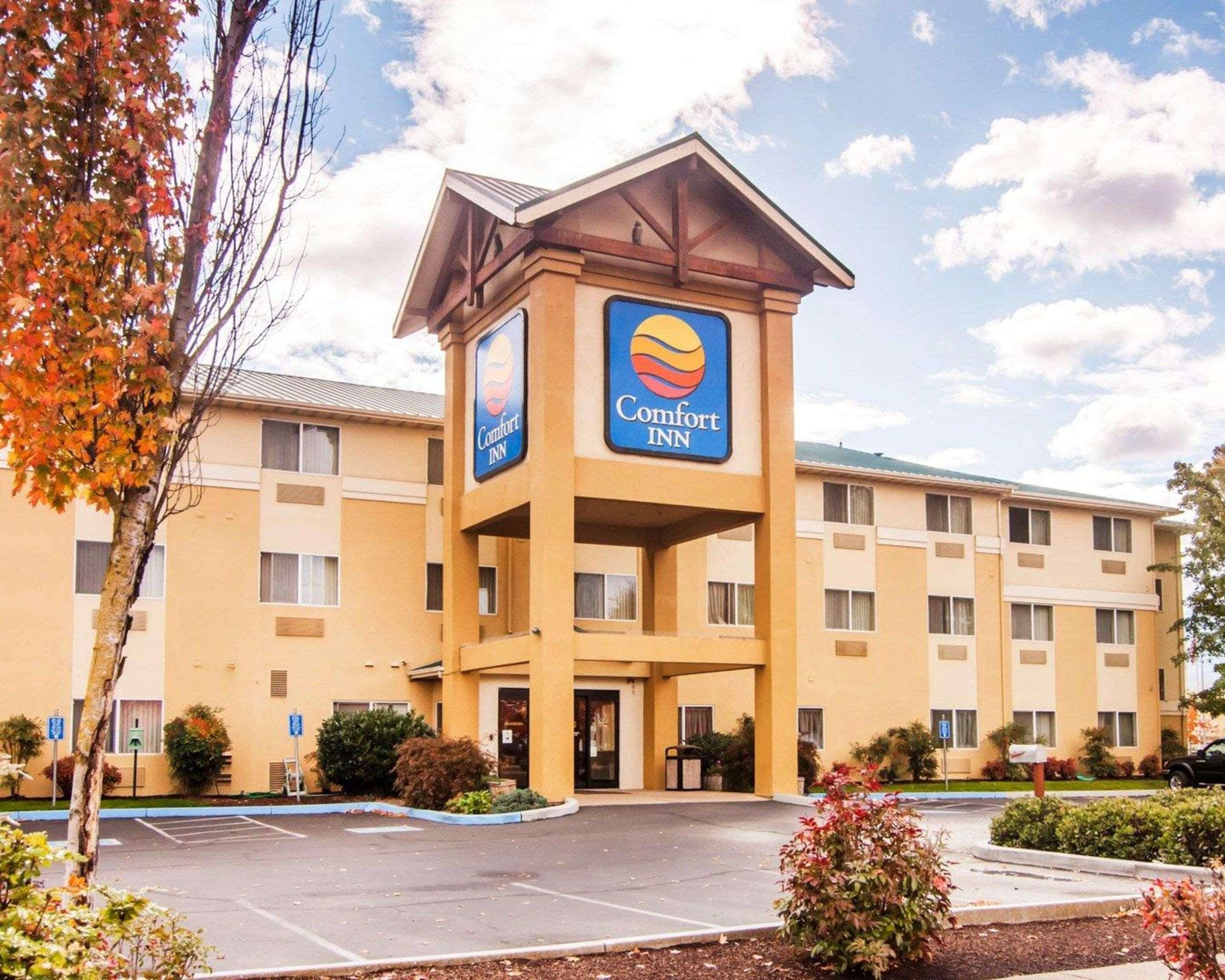 Comfort Inn Medford South Exterior photo