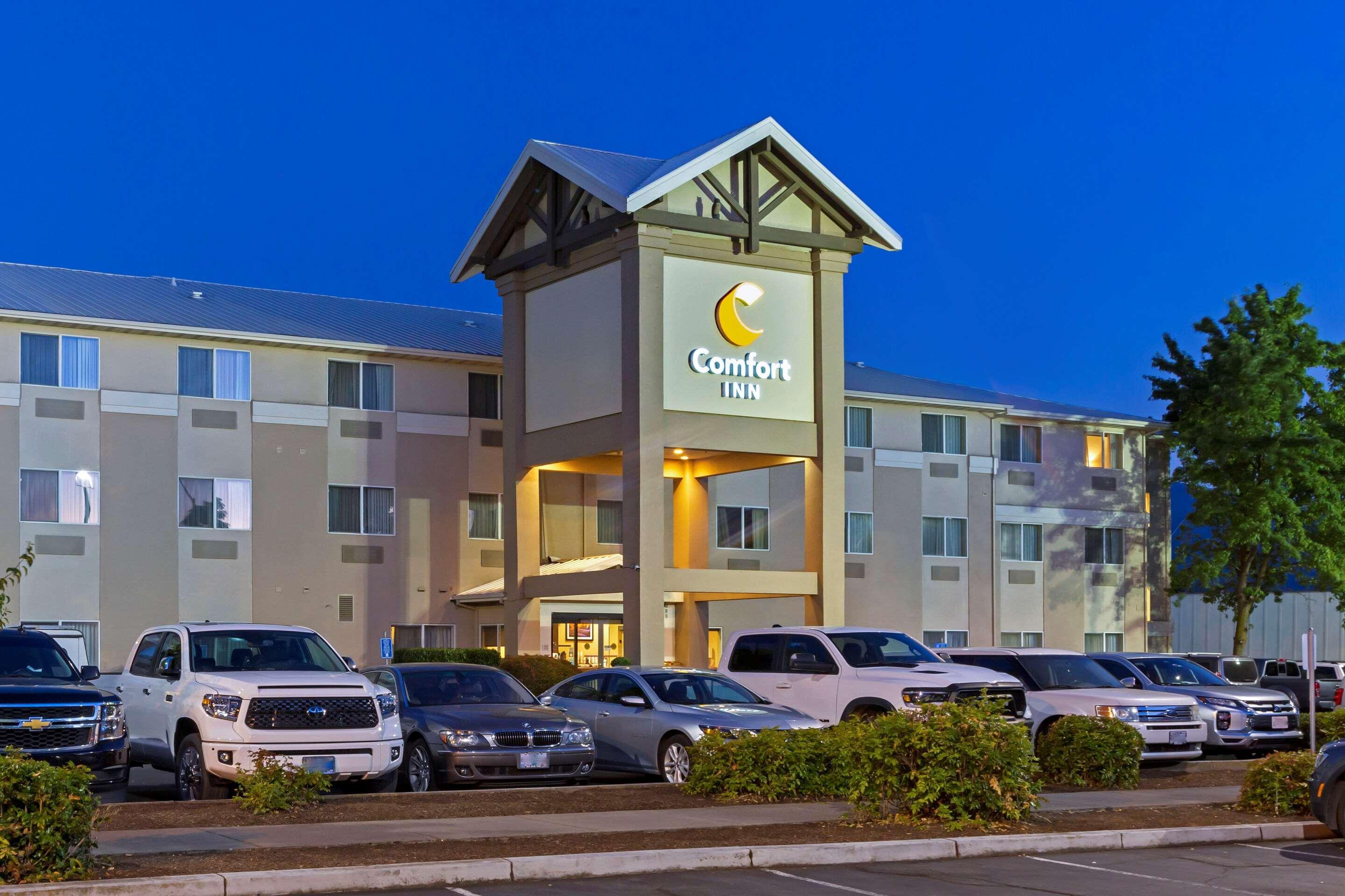 Comfort Inn Medford South Exterior photo